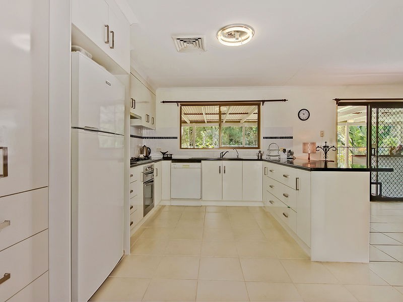 25 Woodwood Road, Landsborough QLD 4550