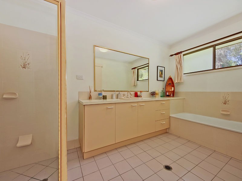 25 Woodwood Road, Landsborough QLD 4550