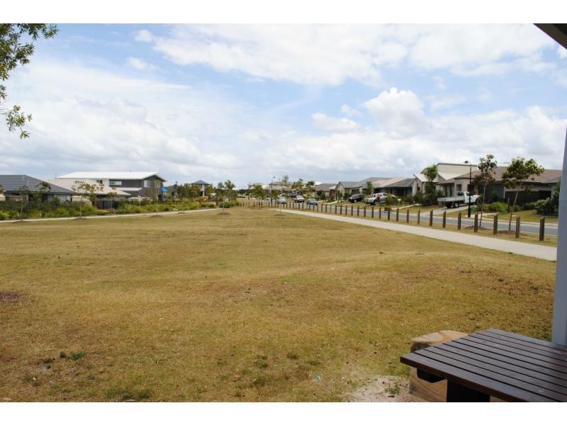 2 Severn Crescent, North Lakes QLD 4509