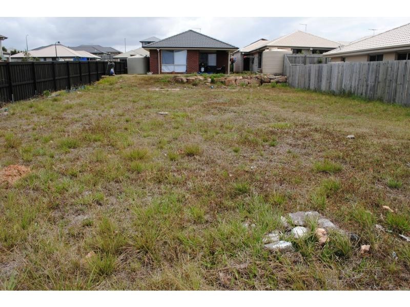 2 Severn Crescent, North Lakes QLD 4509