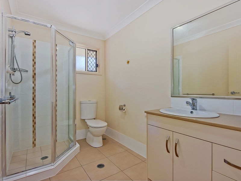 9 Progress Avenue, Beachmere QLD 4510