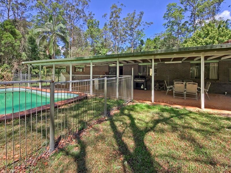 25 Woodwood Road, Landsborough QLD 4550