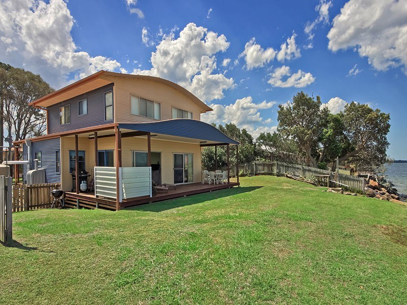 57 Biggs Avenue, Beachmere QLD 4510