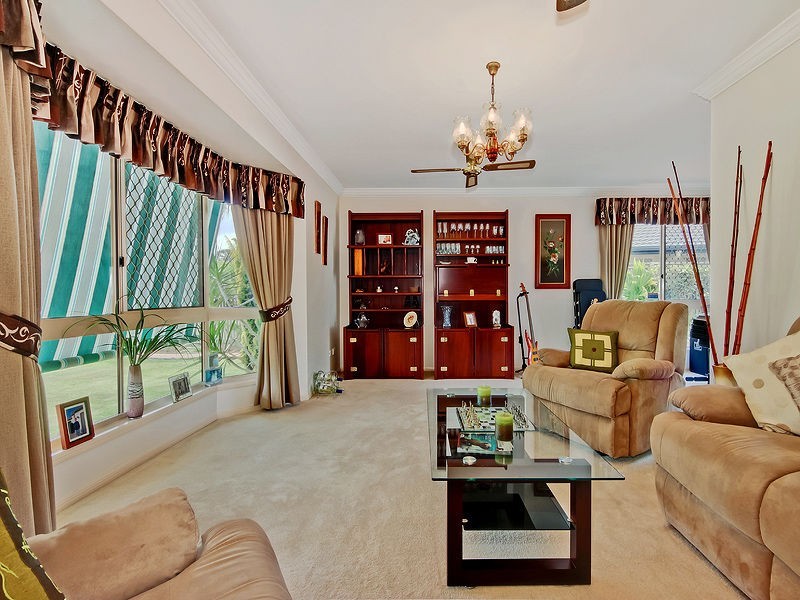 39 Xanadu Crescent, Rothwell QLD 4022