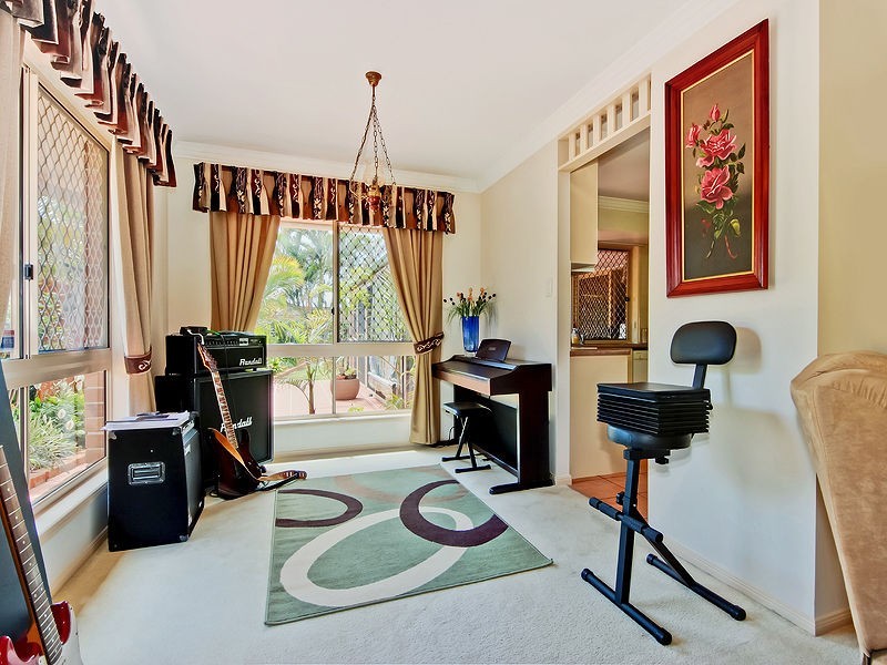 39 Xanadu Crescent, Rothwell QLD 4022