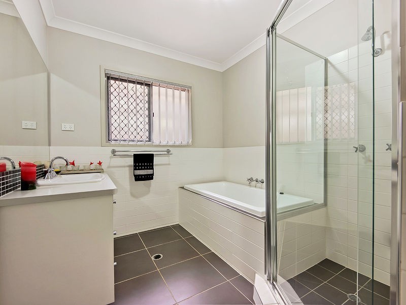 22 Cherrytree Crescent, Upper Caboolture QLD 4510