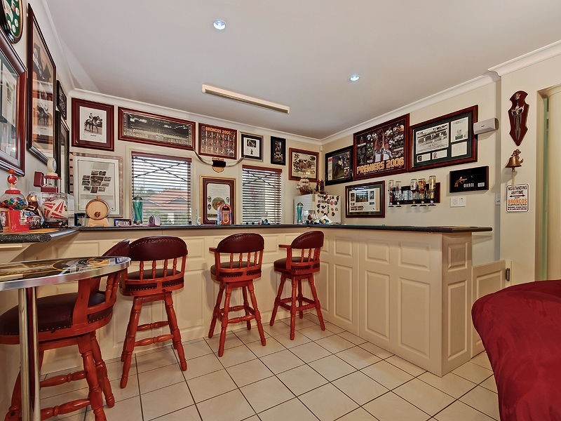 8 Lochern Court, North Lakes QLD 4509