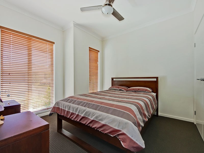 15 Dunes Crescent, North Lakes QLD 4509