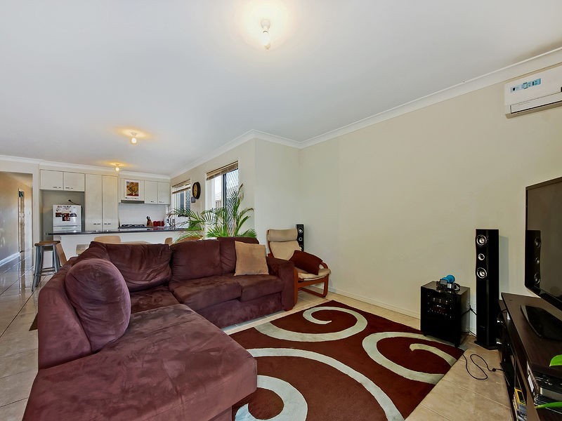 7 Riviera Crescent, North Lakes QLD 4509
