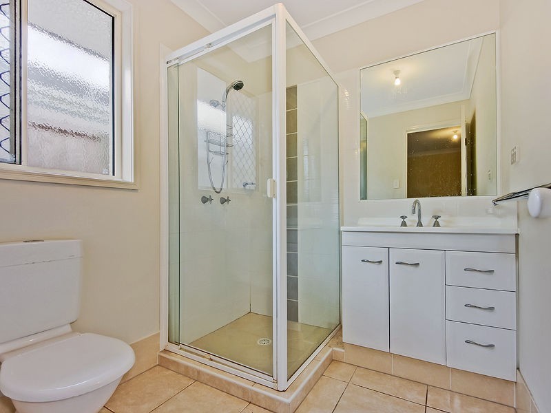 7 Riviera Crescent, North Lakes QLD 4509