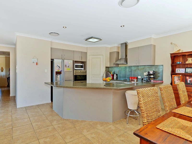2 Cedar Street, North Lakes QLD 4509