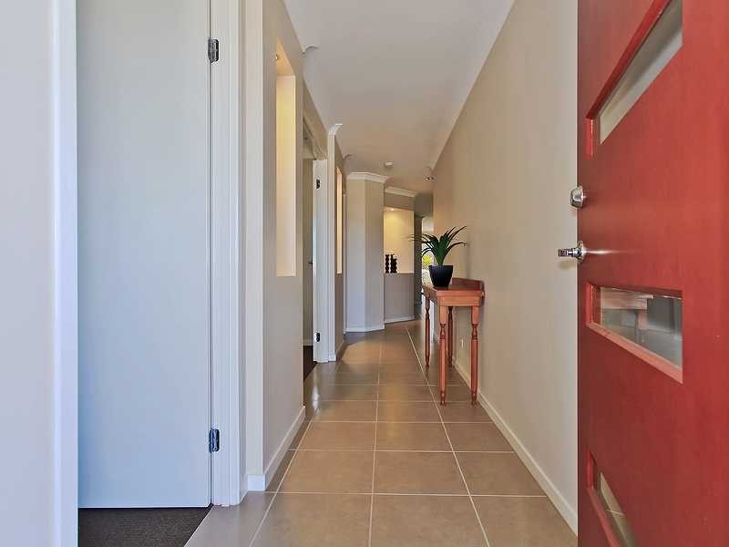 46 Mackintosh Drive, North Lakes QLD 4509