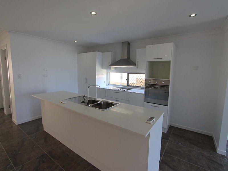 7 Jenny Lind Court, Boyne Island QLD 4680
