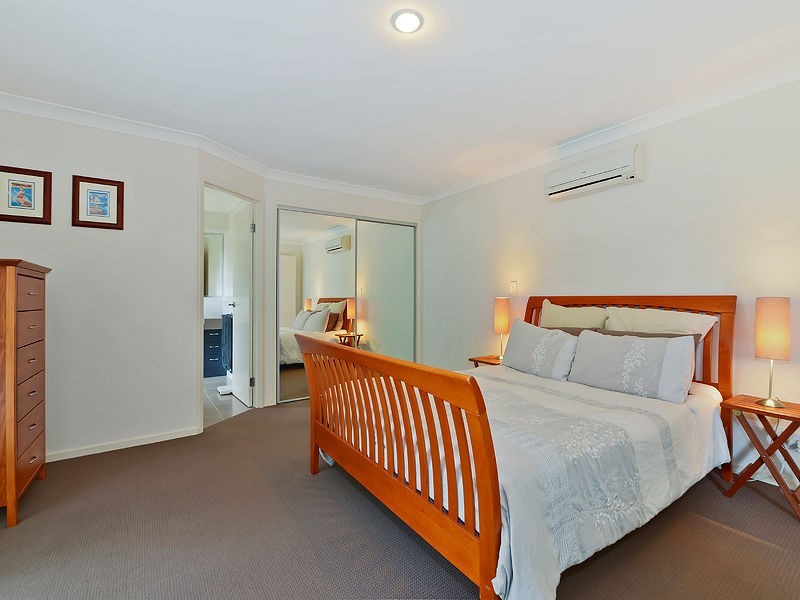 6 Oakwood Road, Warner QLD 4500