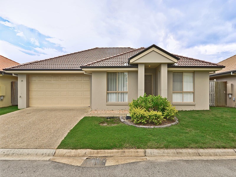 15 College Street, (The Crest), North Lakes QLD 4509