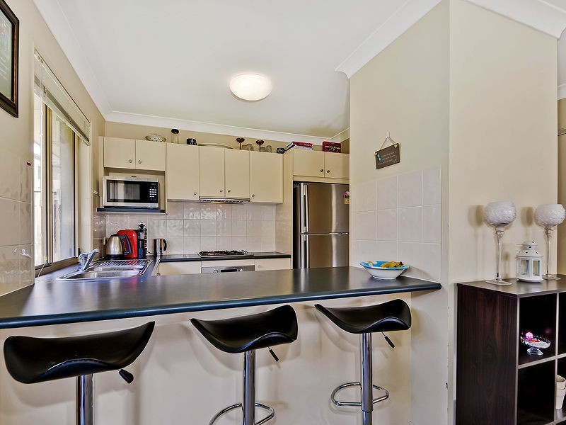 15 College Street, (The Crest), North Lakes QLD 4509