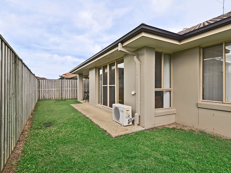 15 College Street, (The Crest), North Lakes QLD 4509