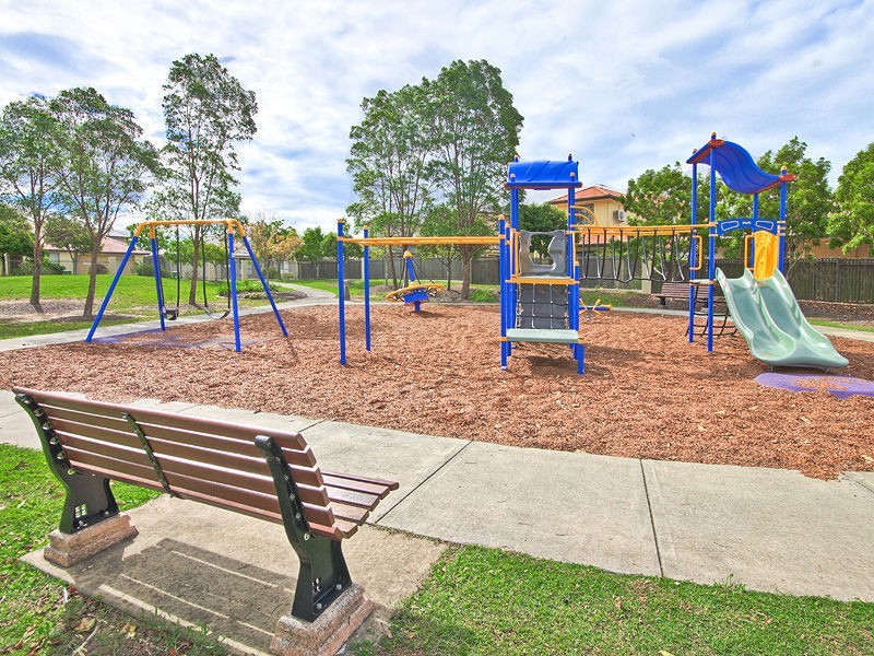 15 College Street, (The Crest), North Lakes QLD 4509