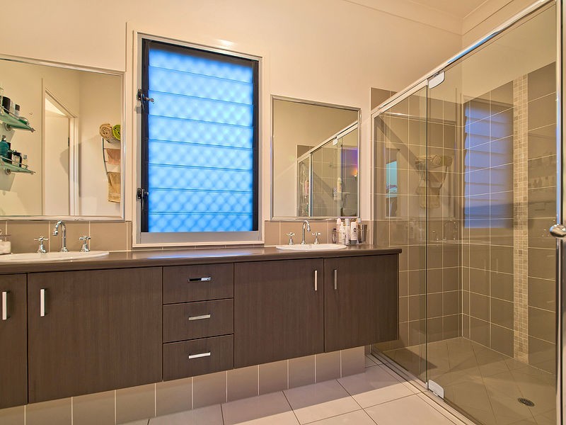 Warner QLD 4500