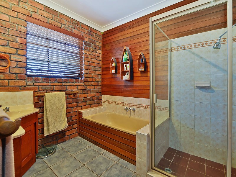 Whiteside QLD 4503