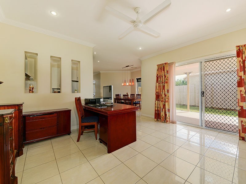 15 Eureka Street, North Lakes QLD 4509