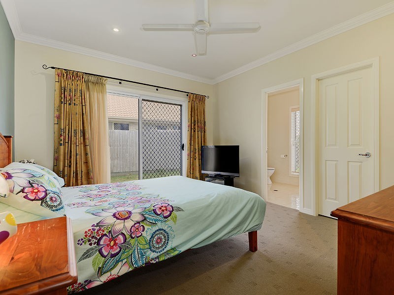 15 Eureka Street, North Lakes QLD 4509