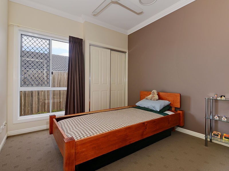 15 Eureka Street, North Lakes QLD 4509