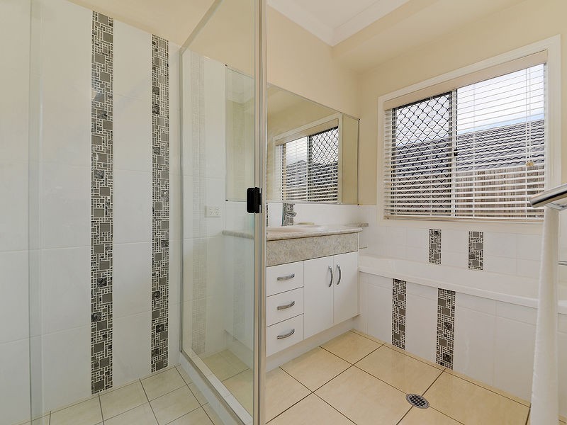 15 Eureka Street, North Lakes QLD 4509