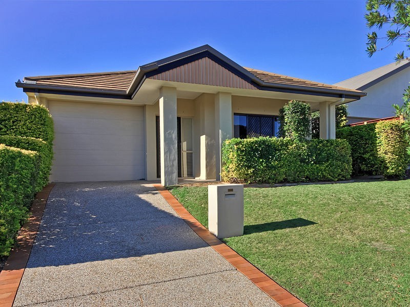 61 Cottonwood Circuit, North Lakes QLD 4509