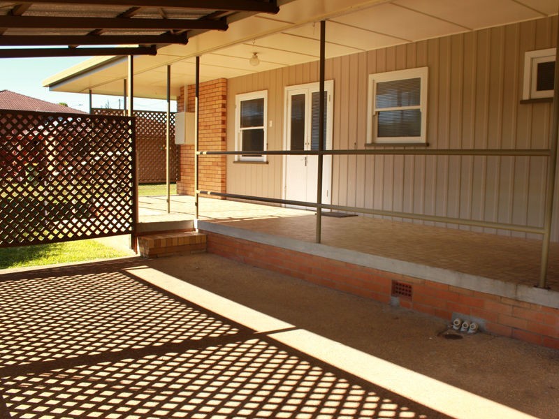 1570 Anzac Avenue, Kallangur QLD 4503