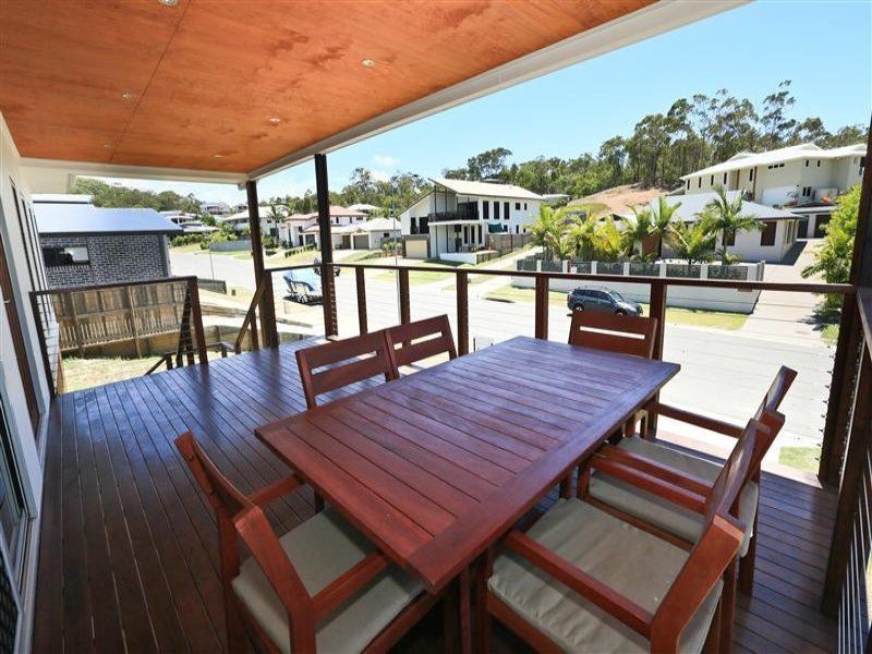13 Lighthouse Drive, Boyne Island QLD 4680