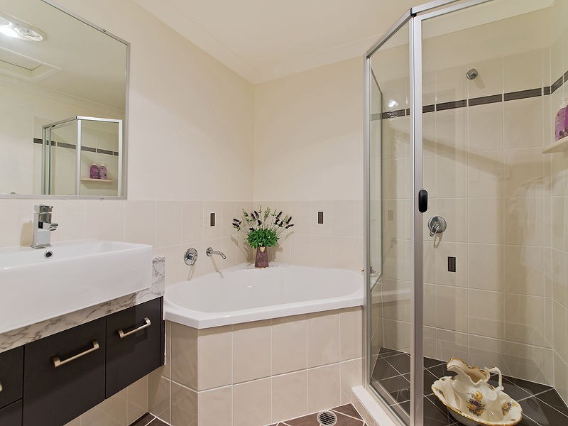 8 Kennedia Court, North Lakes QLD 4509