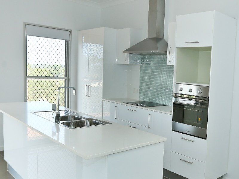 18 Ouston Place, Gladstone QLD 4680