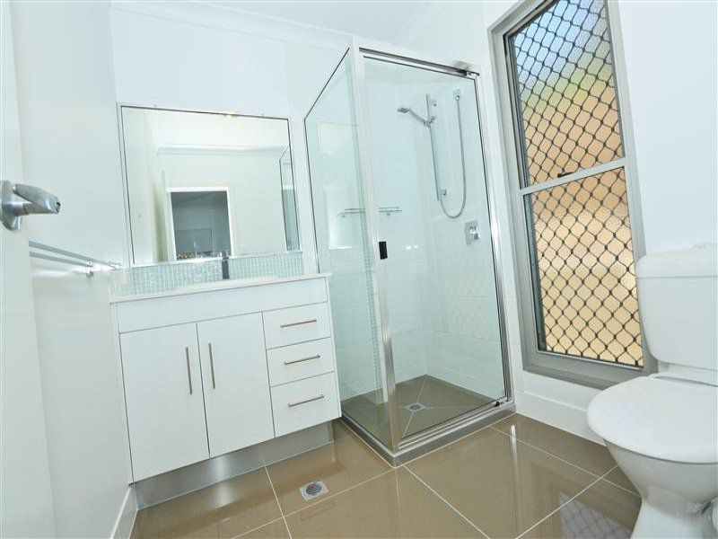 18 Ouston Place, Gladstone QLD 4680