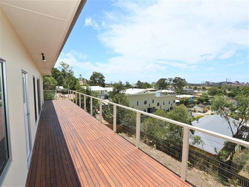 18 Ouston Place, Gladstone QLD 4680