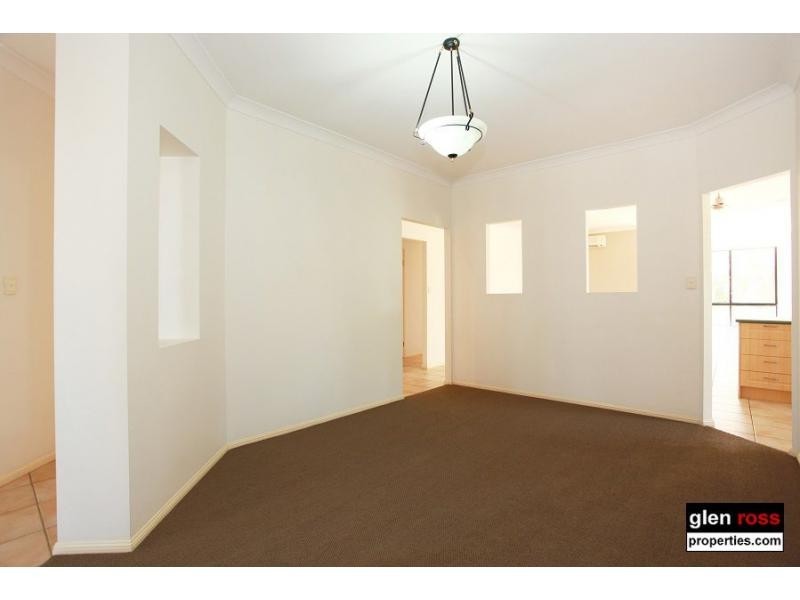 32 Chilton Crescent, North Lakes QLD 4509