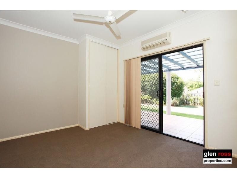 32 Chilton Crescent, North Lakes QLD 4509