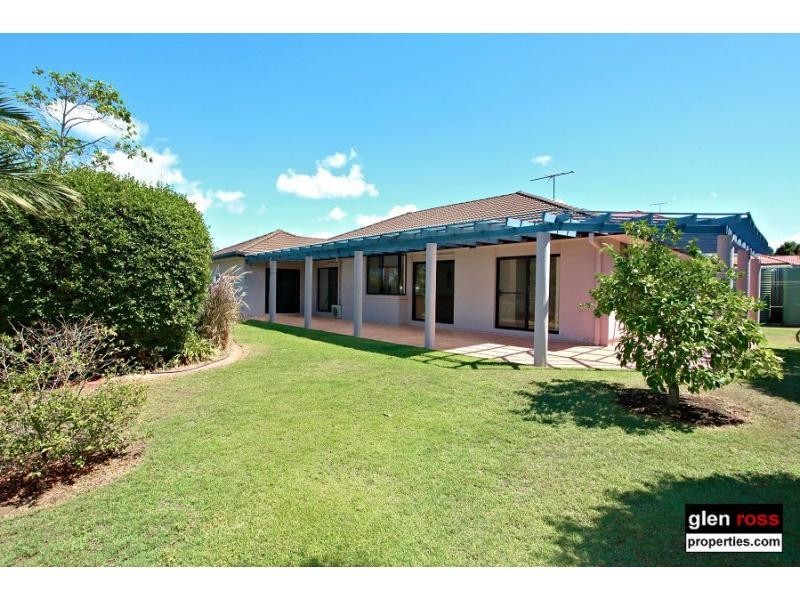 32 Chilton Crescent, North Lakes QLD 4509