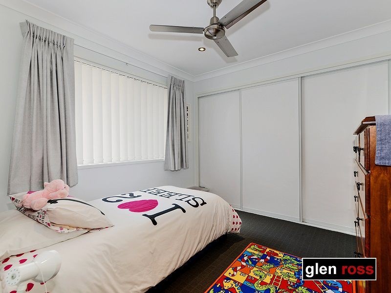 4 Palmgrove Place, North Lakes QLD 4509
