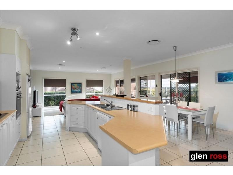 74 Castle Hill Drive, Murrumba Downs QLD 4503