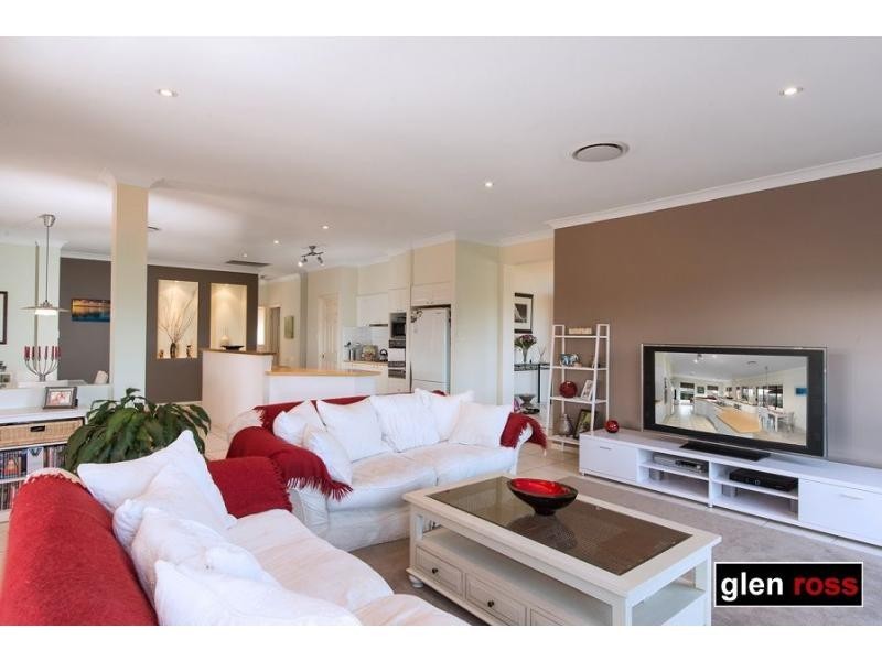 74 Castle Hill Drive, Murrumba Downs QLD 4503