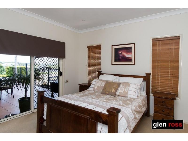 74 Castle Hill Drive, Murrumba Downs QLD 4503