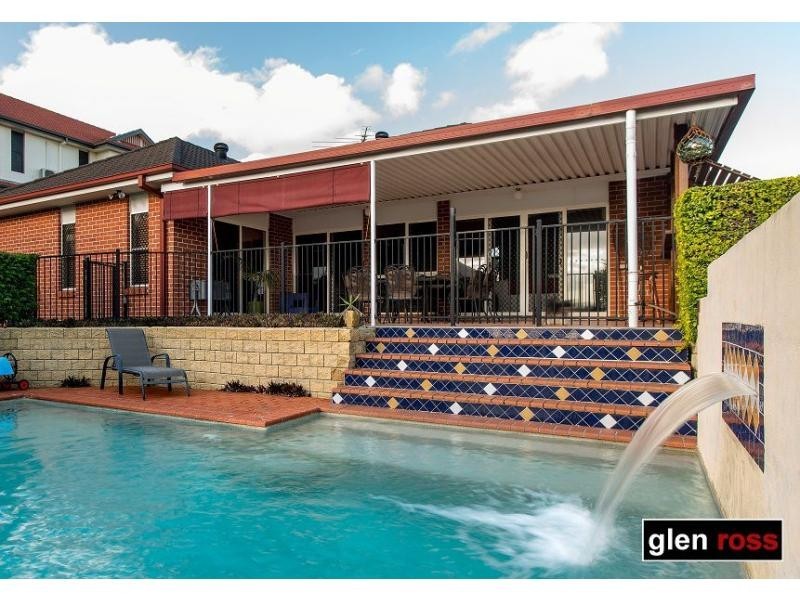 74 Castle Hill Drive, Murrumba Downs QLD 4503