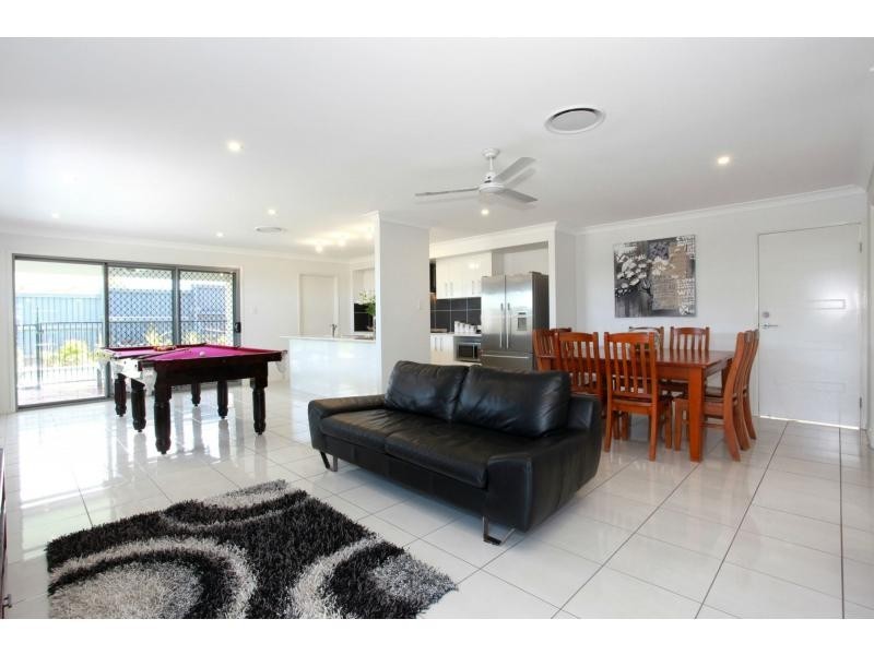 8 Highview Terrace, Murrumba Downs QLD 4503