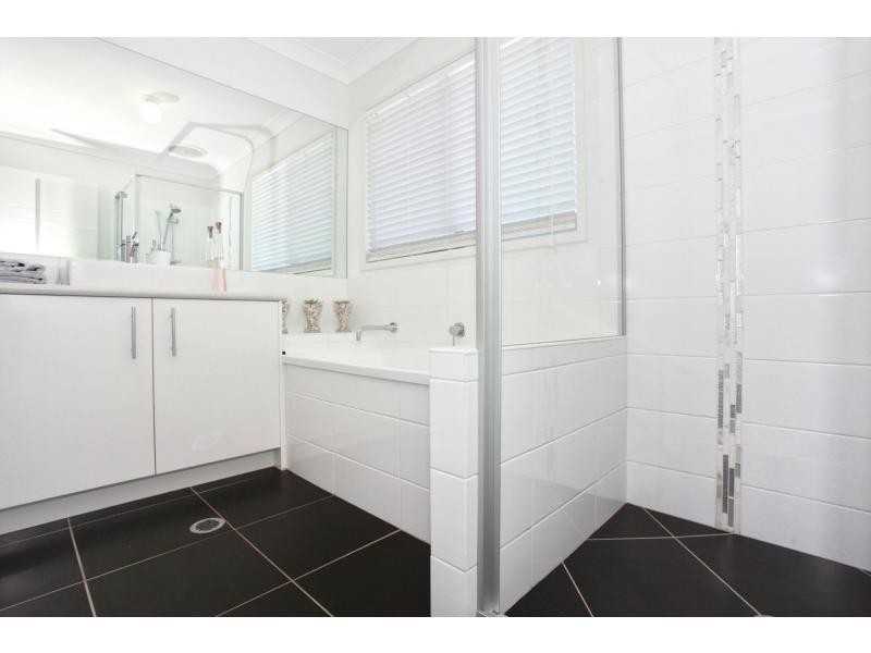 8 Highview Terrace, Murrumba Downs QLD 4503