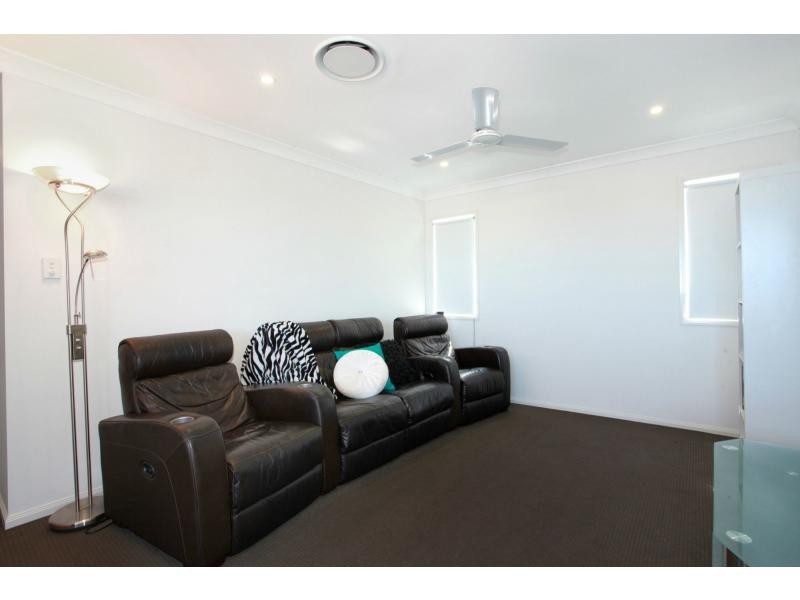 8 Highview Terrace, Murrumba Downs QLD 4503