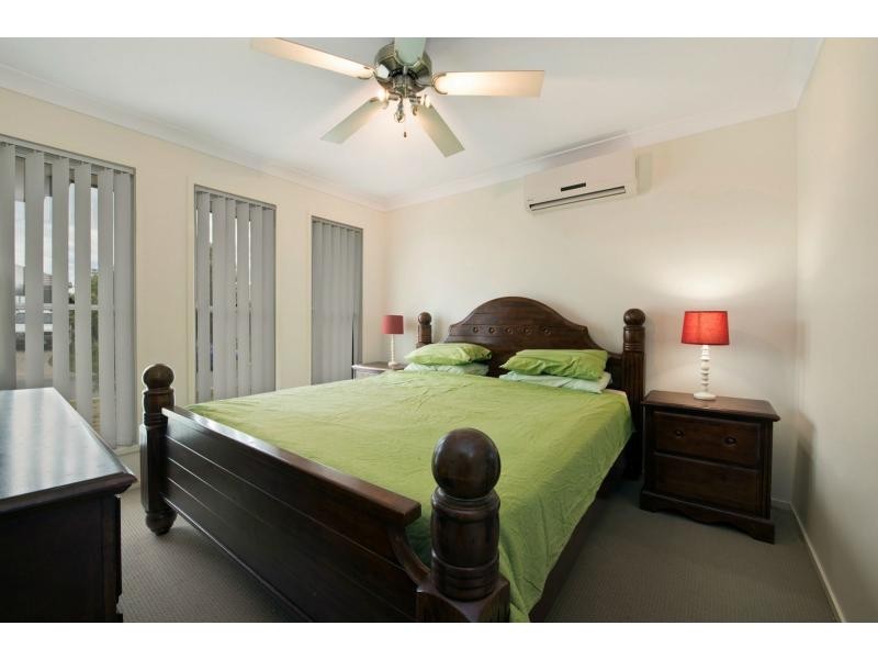 9 Williams Crescent, North Lakes QLD 4509
