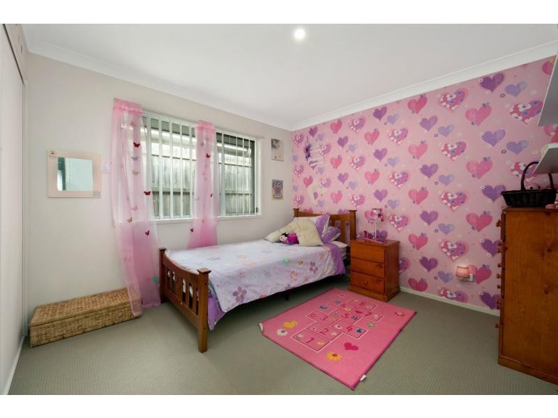 9 Williams Crescent, North Lakes QLD 4509
