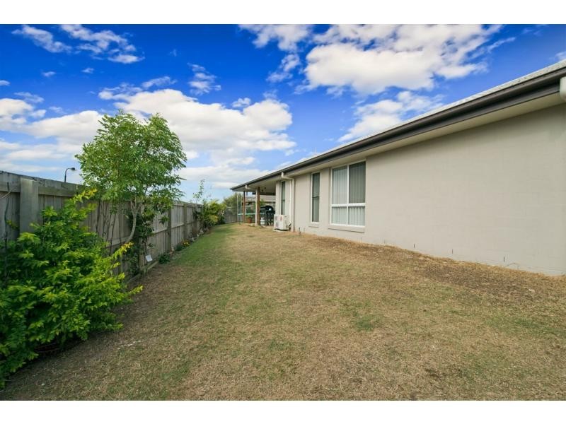 9 Williams Crescent, North Lakes QLD 4509