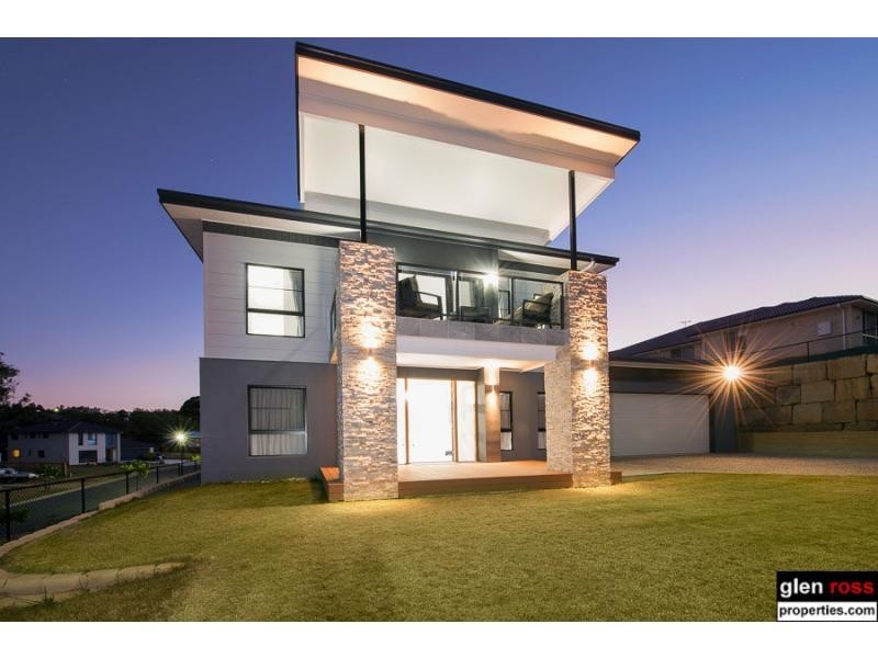 25 Dana Street, Cashmere QLD 4500
